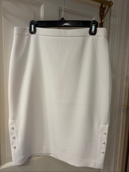 Ann Taylor Dresses & Skirts - Ann Taylor White Pencil Skirt with Pearl Buttons